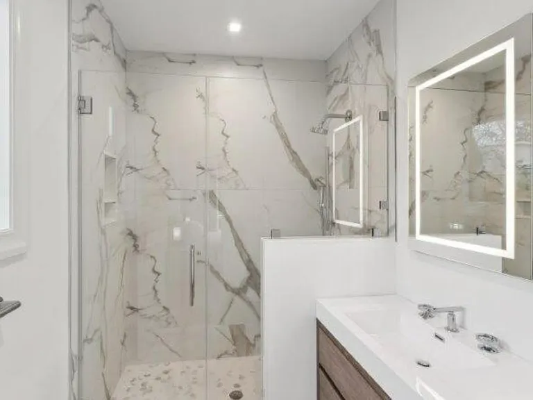 43 Newtown Ct — Photo 16