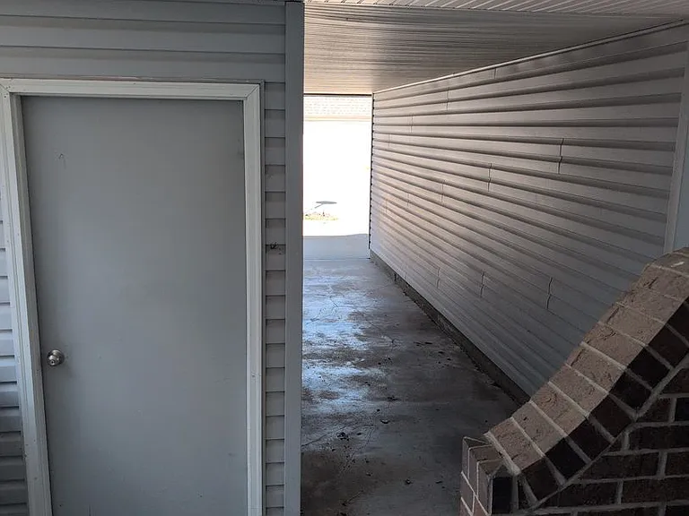 2216 Mirwyn Ct — Photo 4