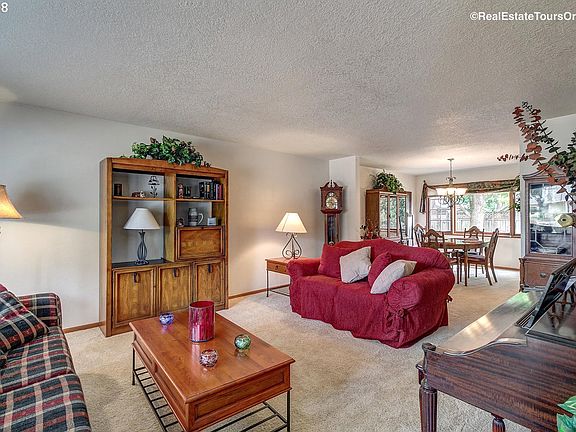 3rd image of 2460 SE Clover Ct