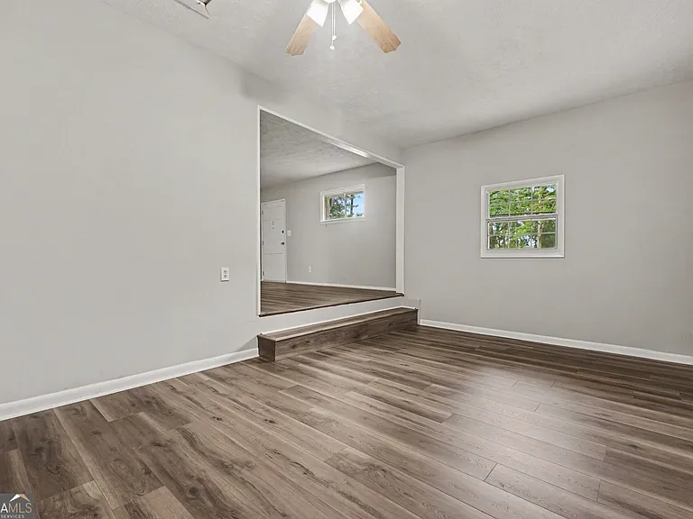 1315 Pineglen Dr — Photo 5