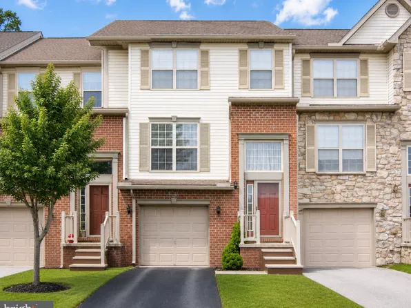 95 Colonial Dr, Hanover, PA 17331