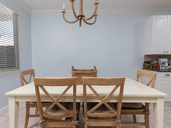 5th image of 441 3rd St