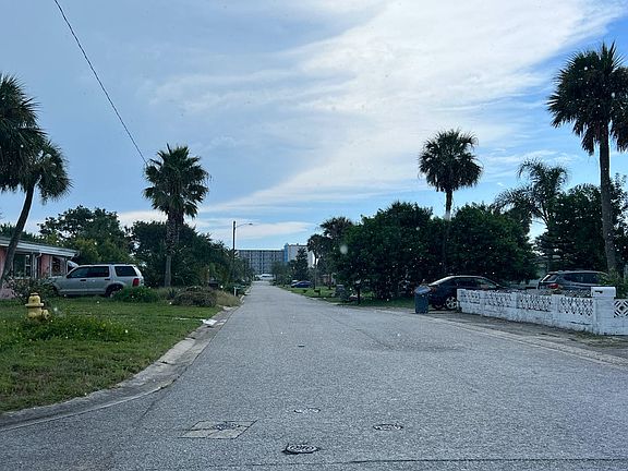 4th image of 114 Ponce De Leon Dr