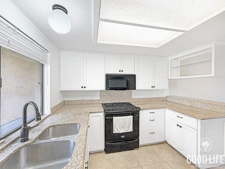 4292 Kendall St — Photo 5