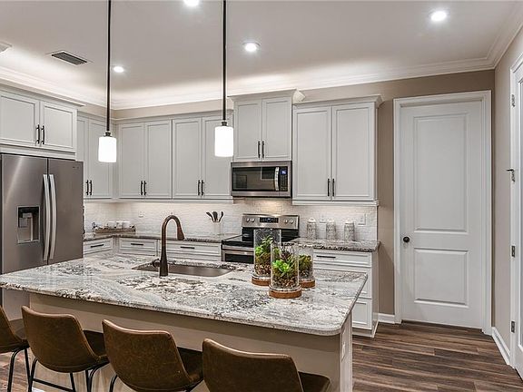 4th image of 10305 Bonavie Cove DR