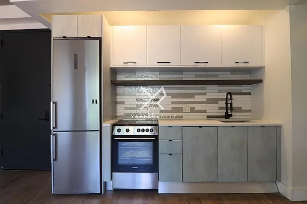 Rented by Yaffa Realty LLC | media 40