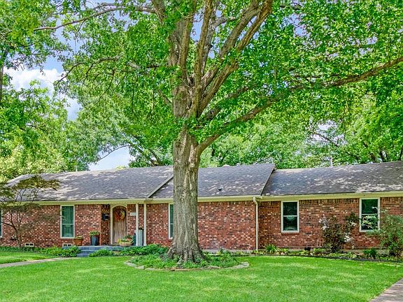 3rd image of 9902 Galway Dr