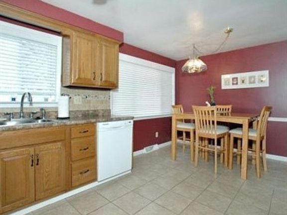 3rd image of 3172 Claudia St