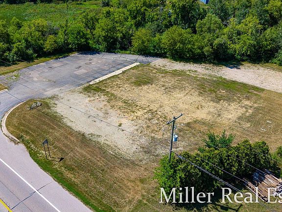 5th image of 3207 N M 37 Hwy