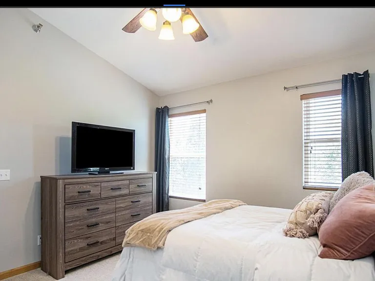 18192 Hayes Ct — Photo 15