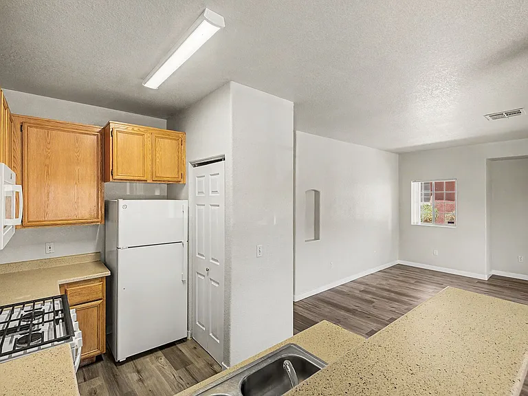 4730 E Craig Rd #26 — Photo 19