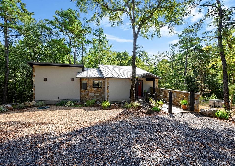1st image of 116 Raintree Rd