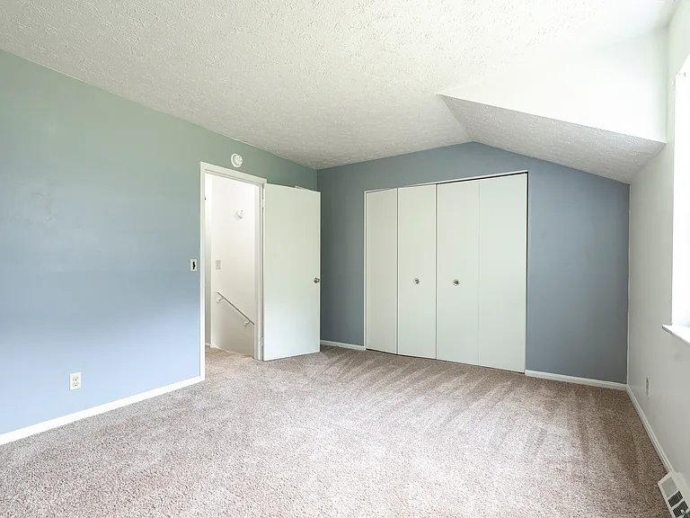 Woodside Terrace Apartments — Photo 53