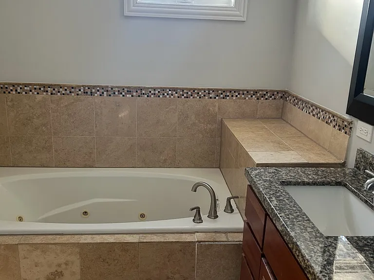 4158 S Western Ave #2 — Photo 14