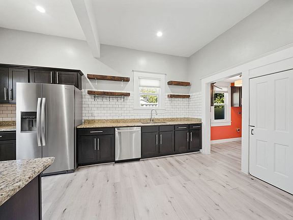 5th image of 507 E Laurel