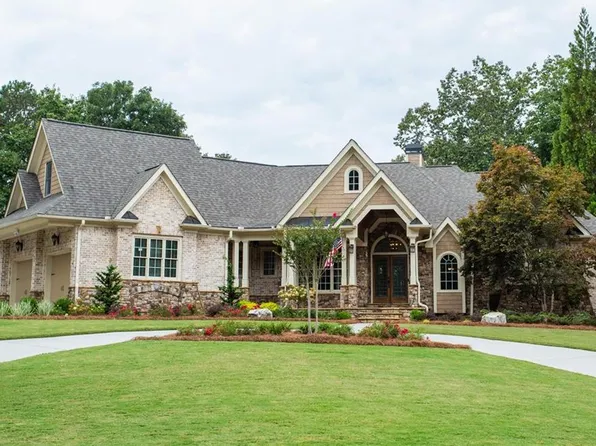 858 Waterford Estates Mnr, Canton, GA 30115