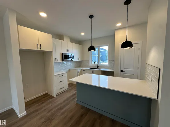 1094 McLeod Ave, Spruce Grove, AB T7X 3X2