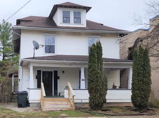 186 N Lancaster St, Athens, OH 45701