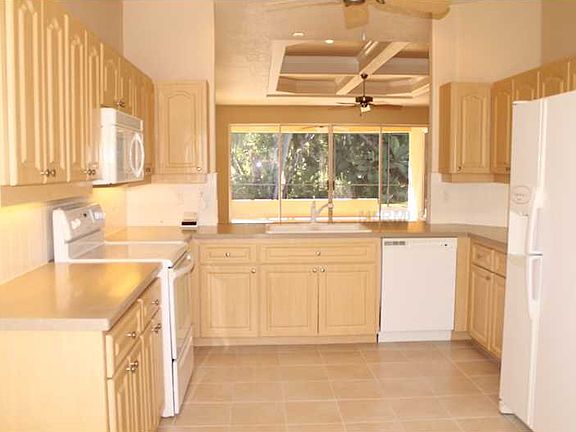 2nd image of 12224 Woodlands Cir