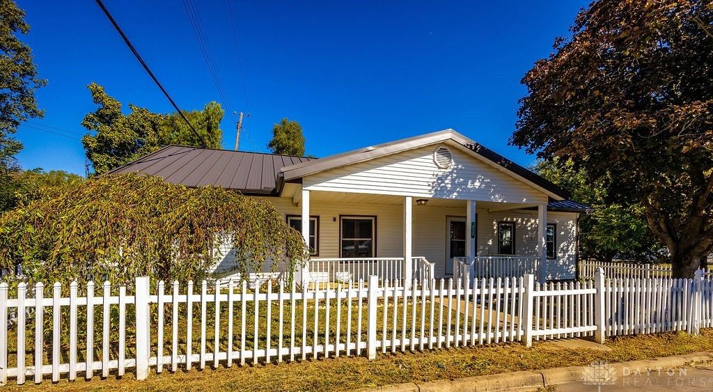 Real estate listing image