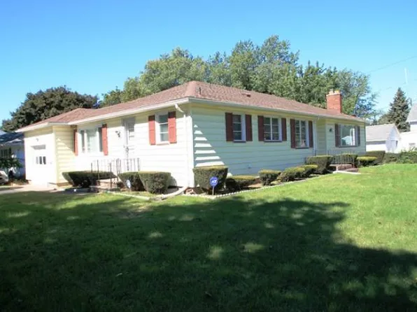 206 Dierdre Dr, Rochester, NY 14617