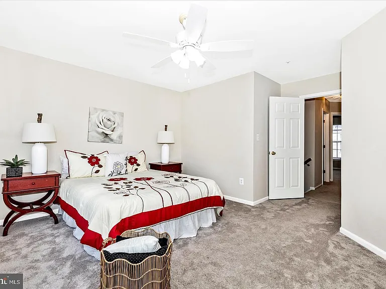 9621 Athens Pl — Photo 10
