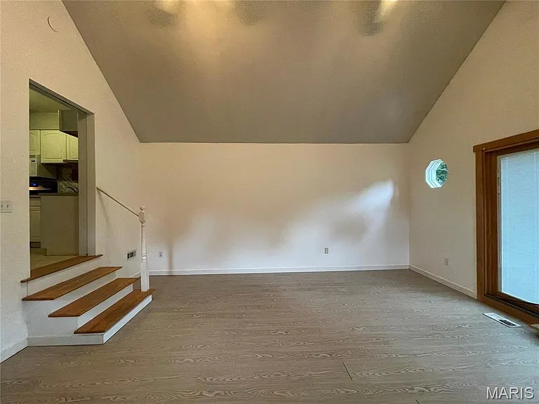 10745 Saint Xavier Ln — Photo 13