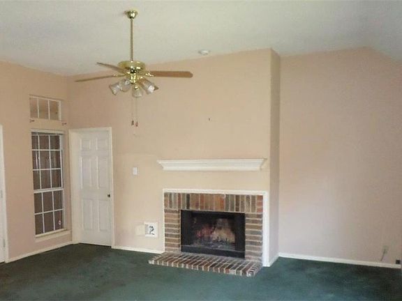 5th image of 1409 Dutchman Creek Dr