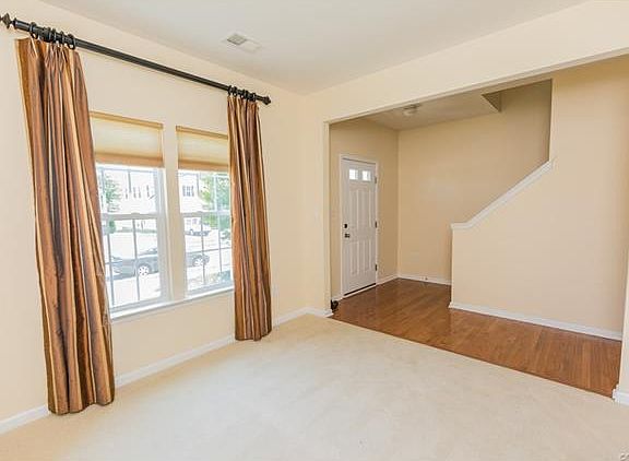 4th image of 7000 Whisperwood Dr
