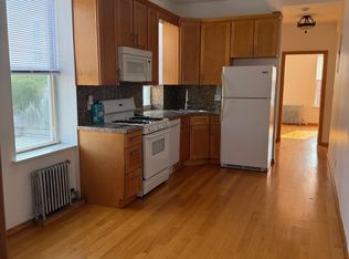 963 Manhattan Ave APT 4L, Brooklyn, NY 11222