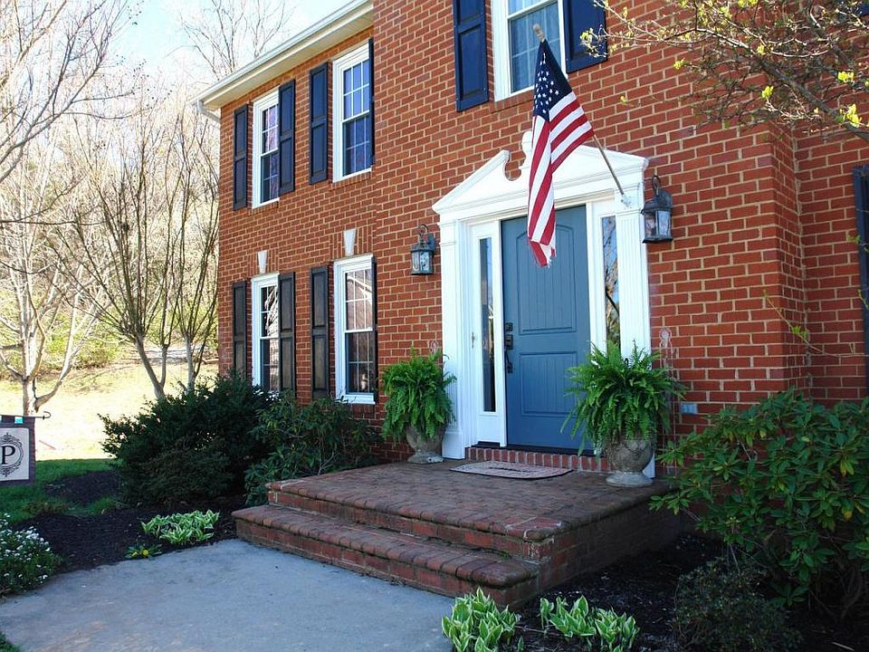 1st image of 94 Apple Blossom Cir