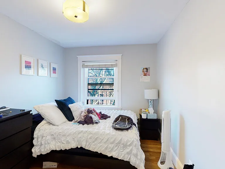 134 Marlborough St #4 — Photo 7