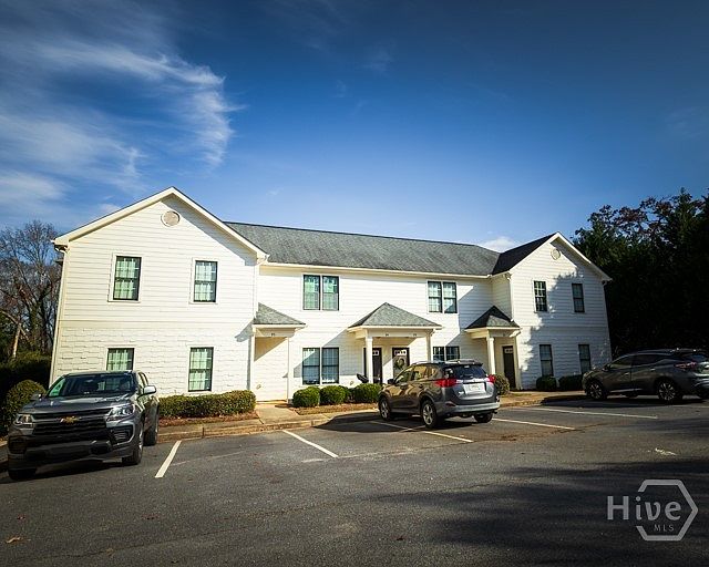 1st image of 760 E Campus Road #95