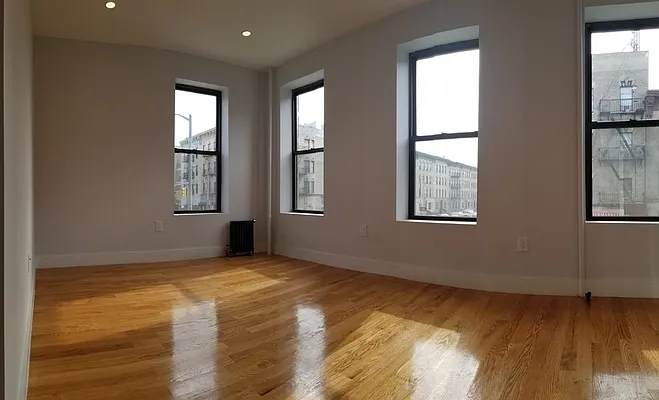 Rented by Zjama Realty Corp | media 7