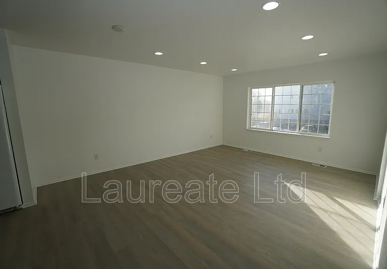 2995 W Yale Ave — Photo 2