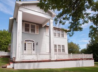 400 E Willoughby Rd, Fayetteville, AR 72701