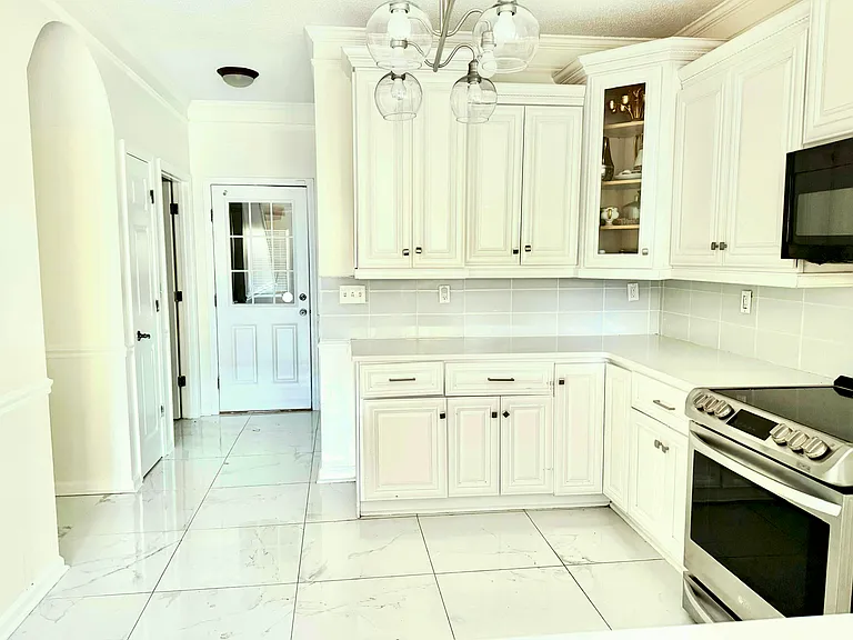 10505 Hawk Inlet Dr — Photo 5