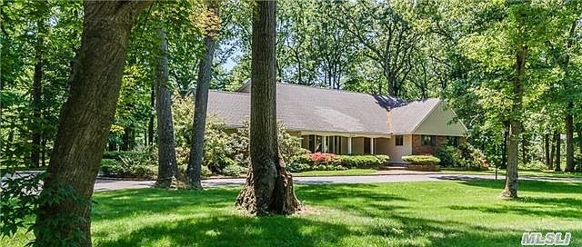 1st image of 6 Victorian Ln