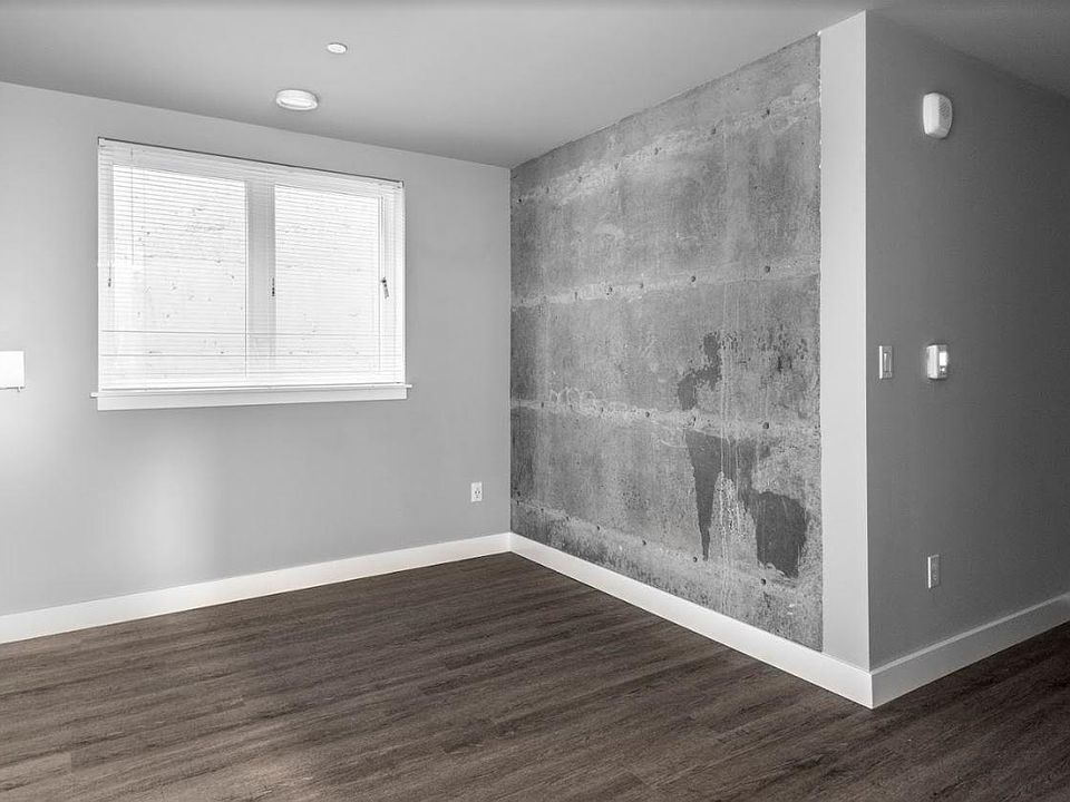 1st image of 215 Boylston Ave E Unit 401