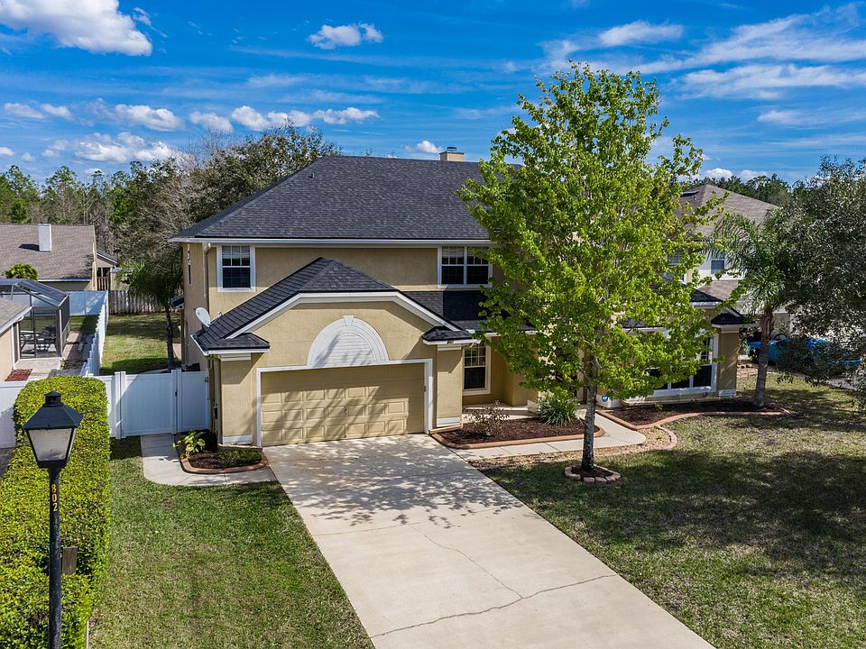1st image of 804 Lapoma Way