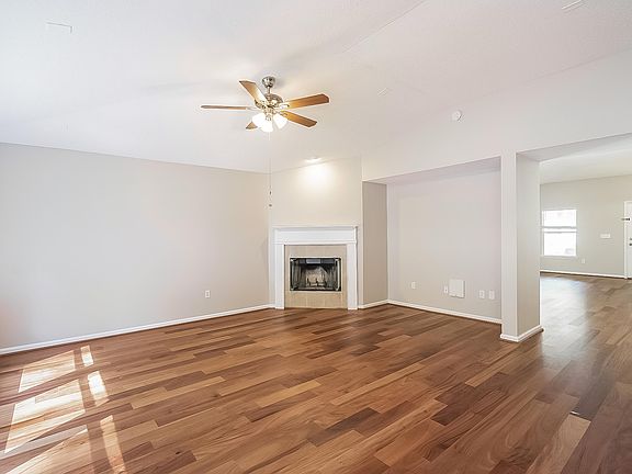 4th image of 1532 Porter Lakes Dr