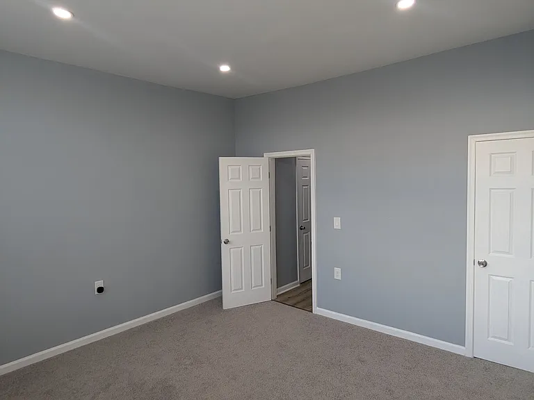 1726 Carswell St — Photo 22