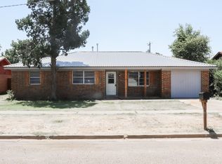 1409 W 26th St, Plainview, TX 79072