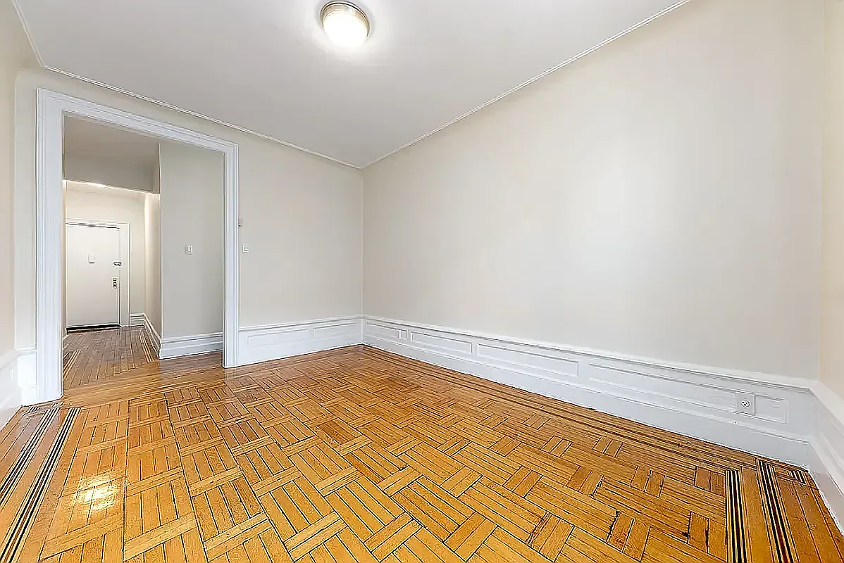 631 West 207th Street — Photo 3