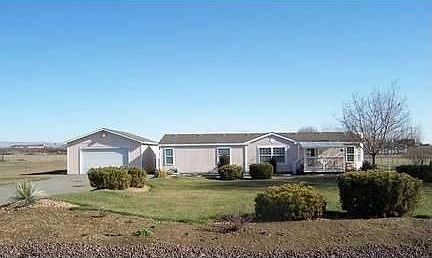1st image of 61 Cody Ln