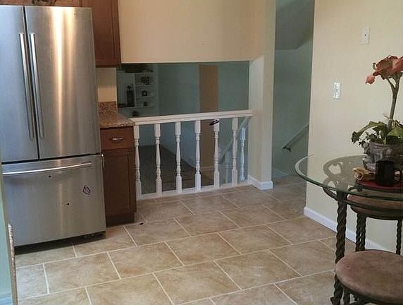 4th image of 18500 Bishop Ln