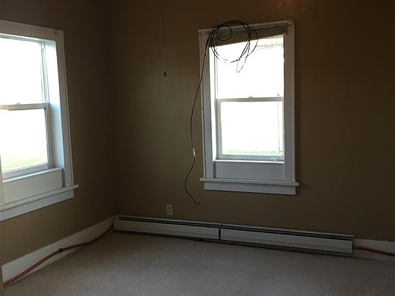 5th image of 529 Big Horn St