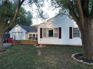 415 Hazel St, Buckner, MO 64016