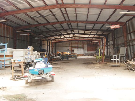 3rd image of 301 SE 15th Ave