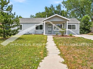 2733 S Glencoe St, Denver, CO 80222